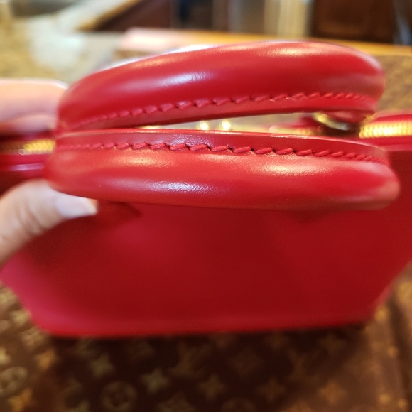 Louis Vuitton Alma PM - Picture 8 of 13